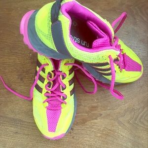Adidas Run Strong shoes